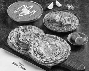 Dal Makhani + Paneer Butter Masala Paratha Thali