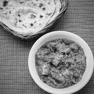 Kadai Paneer with 4 Butter Roti and Gulab jamun               