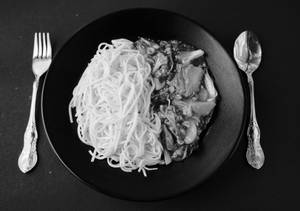 Veg Steamed Noodles Cantonese Style