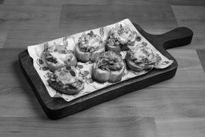 Roast Chicken Pesto Bruschetta (s)