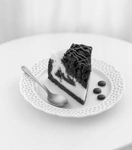 Gooey Chocolate Brownie Baked Cheesecake Slice