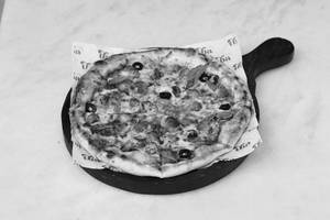 Pesto Pizza (Neopolitan Style) [11 Inch]