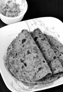 Mix Veg Paratha - 1pcs