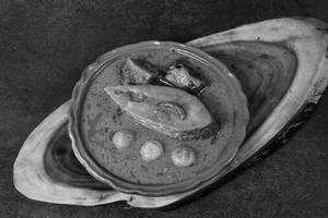 Kalo Jeera Begun Diye Ilish (1 Piece)