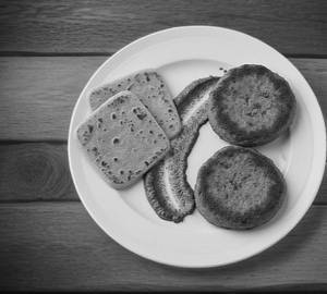 Fish Kabab with Mini Paratha