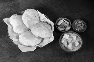 Luchi With Malai Paneer Combo