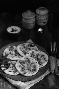 Tomato Uttapam