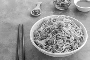 Hot Garlic Noodle - Egg