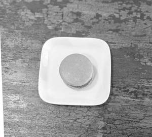 Coffee Macaron ( Contains Egg)