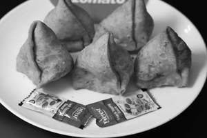 Samosa/bucket
