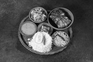 Bhetki Paturi Thali