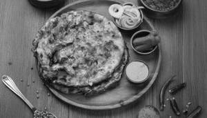 Aloo Pyaaz Chur Chur Naan