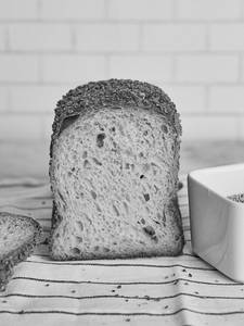 Quinoa Wholewheat Sourdough (vegan) (300gms)