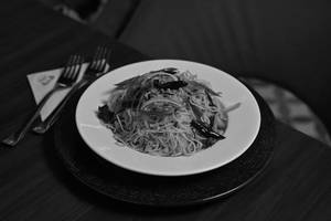 Chilli Garlic Noodles Chicken