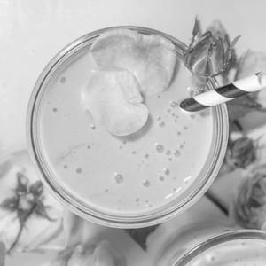 Rose Milkshake