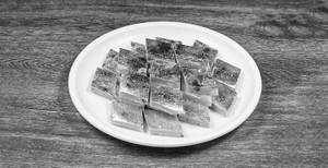 Kaju Kesar Barfi