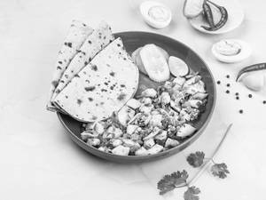 Boiled Egg Bhurji With Bread