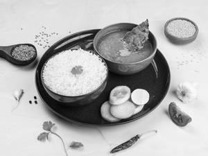 Rohu Fish In Mustard Gravy With Rice