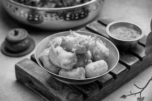 Paneer Pakoda (10 Pcs)