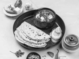 Palak Paneer With Bread