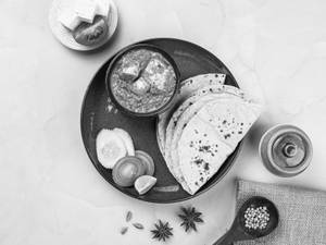 Paneer Masala With Bread