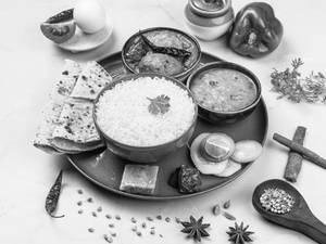 Kadhai Egg Curry Meal
