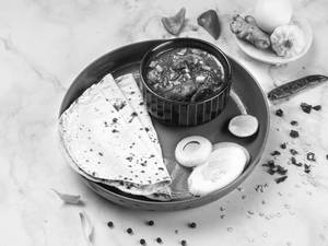 Egg Chilli With Bread