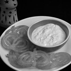 Jalebi With Rabdi