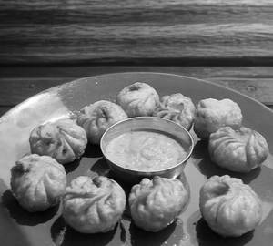 Veg Fried Momos (5 Pcs)