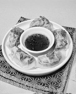 Mushroom & Waterchestnut Gyoza(3pce)
