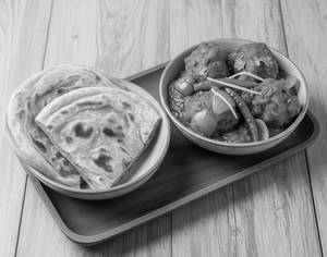Laccha Paratha (2P) With Chilli Chicken (3p) Combo                                                                     