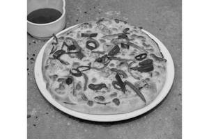 Spicy Paneer Pizza