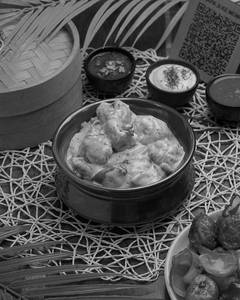 Veg Gravy Momos