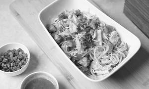 Classic Fried Noodles Chicken