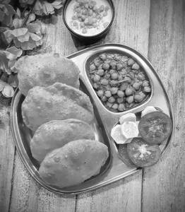 Chole Puri