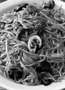 Schezwan Mushroom Noodles