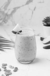 Dry Fruit Apple Milkshake
