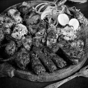 Grubous Tandoori Platter