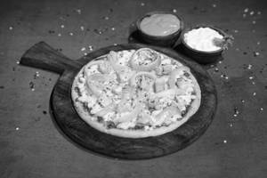 Onion Rage Chicken Pizza( 8 Inches)
