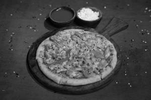 Garden Veg Pizza( 8 Inches)