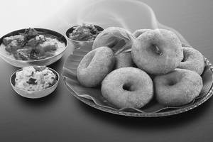 Medu Vada (2 Pcs)