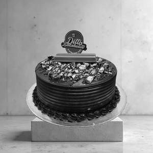 Kit Kat Cake [1/2 Kg]