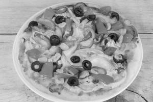 Spicy Paneer Pizza [Medium Serve 2]