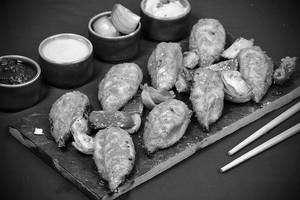 Tandoori Paneer Momos [8 Pcs]