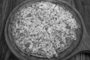 Margherita pizza