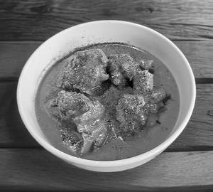 Mutton Mirchi Qurma. (per plate 04 pcs).