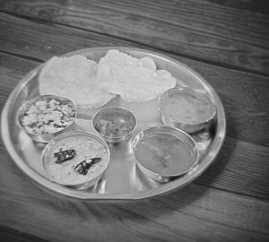 One Vegetable Set (serves 2) (rice, Curd, Chapati Not Included).