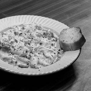 Mario Puzo (penne Alfredo Chicken)