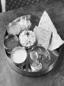 Egg Curry Thali