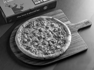 Tandoori Paneer Pizza